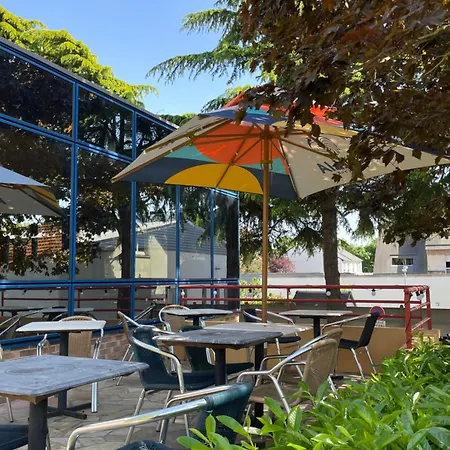 Otel Arcantis Le Voltaire 2*
