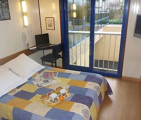 Arcantis Le Voltaire 2* Rennes