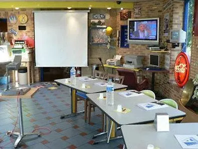 Hotel Arcantis Le Voltaire 2*
