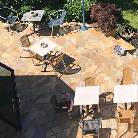 Arcantis Le Voltaire Otel